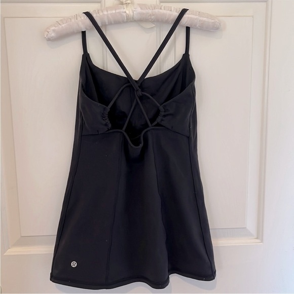 Lululemon black top size 4 - Picture 5 of 5